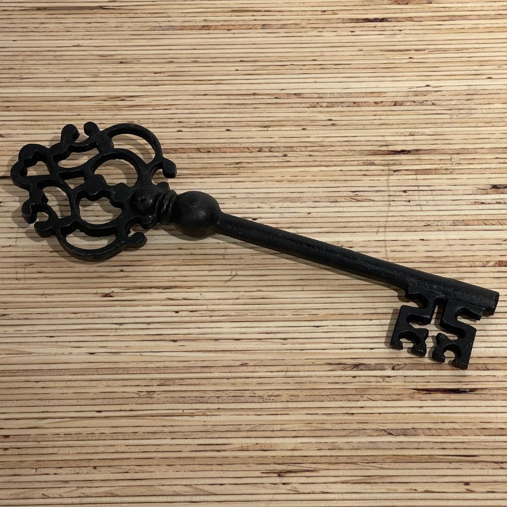 Filigree Key Large Cast Iron Key – Wine Country Craft